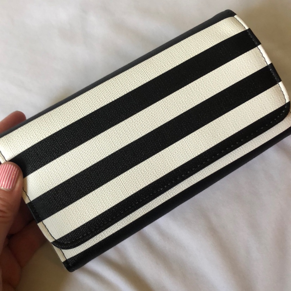 Brand new Kut from the Kloth wallet